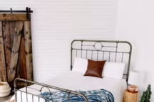 Multipliez les tapis pour un intérieur cosy