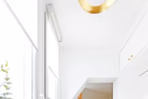 Sous les toits parisiens, un petit appartement aux accents champêtres