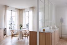 Un appart sur mesure dans un style parisien sobre et élégant
