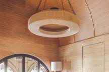 "Scala", table et tabourets, collection Stéphane Parmentier, en cuir nappa.