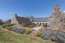 En Bretagne, la maison de vacances d'une artiste passionnée de terre