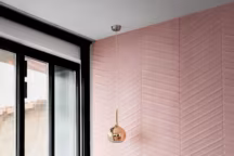 Ces effets de matière transforment les murs de la maison