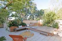 À Marseille, un jardin de 50 m2 avec piscine propice au farniente