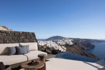 Sur l'île de Santorin, un hôtel à l'adresse confidentielle