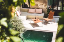 À Marseille, un appartement transformé en gîte bohème