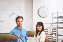 Sur les 900 m2 d'une ancienne usine de Brooklyn, Oliver et Jean Pelle se félicitent de leur position privilégiée pour produire leurs idées.