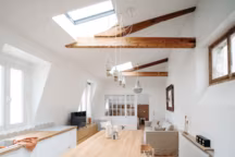 Sous les toits, un plateau vide transformé en 42 m2 tout confort