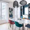 La couleur pimente le décor d'un appartement haussmannien