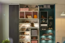 Panier de rangement l intissé SPACEO Kub. Dimensions :  H.31 x l.31 x P.31 cm. Tarif indicatif : 2.99 euros. Chez Leroy Merlin.