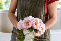 Chez Sophie Touet, céramiste inspirée par l'île de Ré et son art de vivre