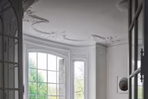 La table lounge à la conquête de nos foyers