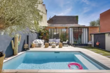 Une petite piscine de moins de 10 m2 en banlieue parisienne