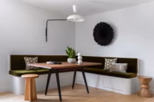 Sous les toits parisiens, un 50 m2 optimisé avec élégance