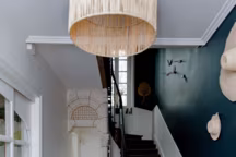 Dans un petit village près d'Angers, une charmante maison colorée