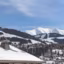 Megève, la reine des neiges : vue sur le village de Megève depuis la route du Jaillet