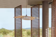 Mobilier laqué : la tendance brillante fait son grand retour dans les intérieurs