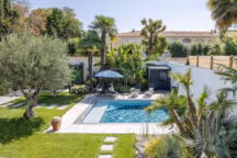 Les plus belles piscines enterrées rectangulaires en photos