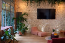 Ce sublime loft parisien raconte une nouvelle histoire