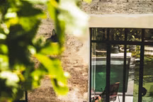 L'extérieur change de look avec du béton ciré