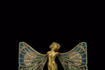 ReneÌ Lalique, Plaque de Cou Sylphide, vers 1900 Collection Albion Art Institute