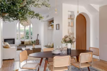 Rénovation douce et familiale pour cette maison de ville à Bordeaux.