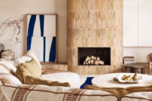 La cheminée se fait déco : 15 idées qui réchauffent le salon.