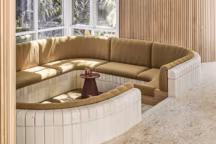 Tendance déco : le Conversation Pit fait son grand retour dans nos intérieurs