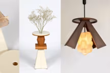 Le Tabouret Métallique de Jean Prouvé revisité par 55 créateurs pour la vente aux enchères La Source Garouste.