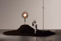 Fashion Week : Douze Degrés signe le décor lumineux d'un défilé italien.