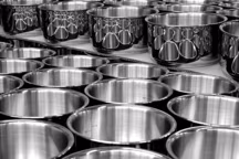 Une journée chez Cristel, l'usine française d’ustensiles haut de gamme.